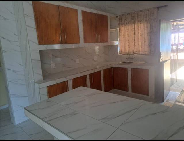 2 BEDROOM PROPERTY TO RENT IN MELVILLE